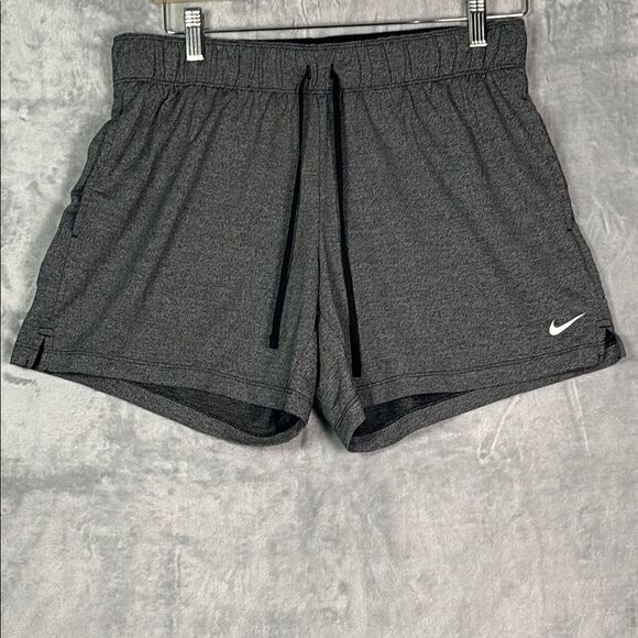 Nike Dri-Fit Charcoal Active Athletic Drawstring Shorts Size Medium - Picture 1 of 6